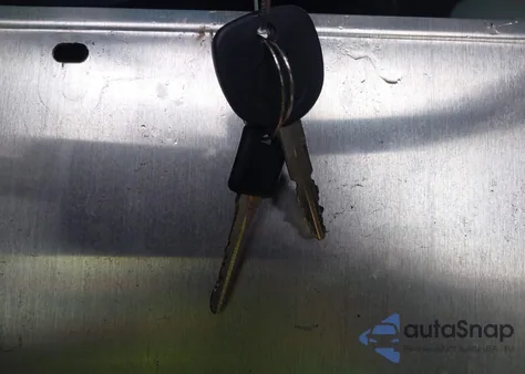 2006 Chevrolet Silverado 1500 Work Truck from USA, damaged, VIN 3GCEC14V16G236072